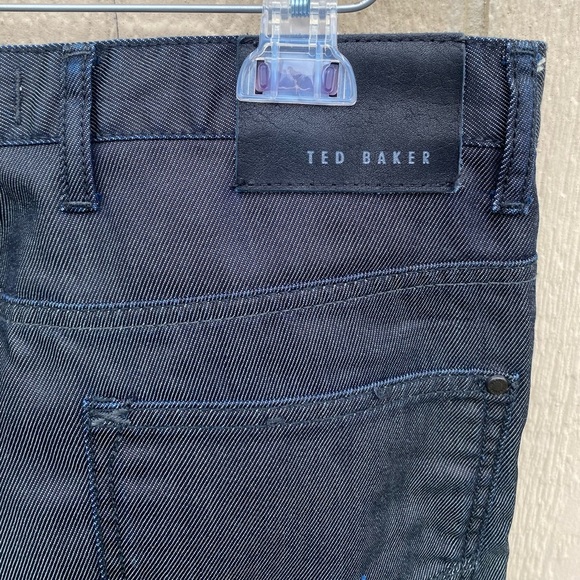 Ted Baker London Dark Blue Denim Button Fly Straight Legged Blue Jeans 32L - Picture 8 of 9